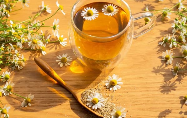 قیمت خرید عرق بابونه اصل + فروش ویژه